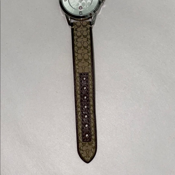 Coach mini signature watch - Picture 7 of 8